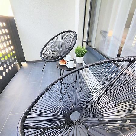 Wings - Brand New - Presidential Garden - Free Parking Apartment บราติสลาวา ภายนอก รูปภาพ